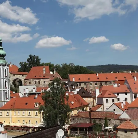 Unesco 14 Century Apartmán *