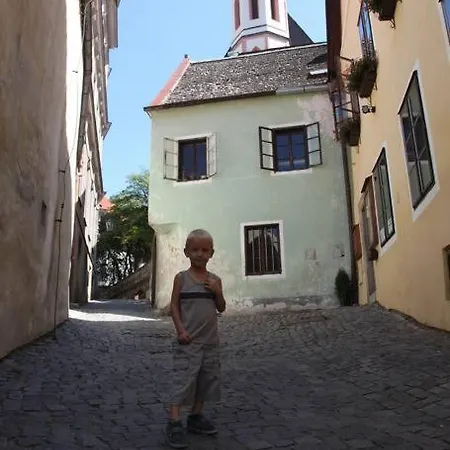 Unesco 14 Century Apartmán